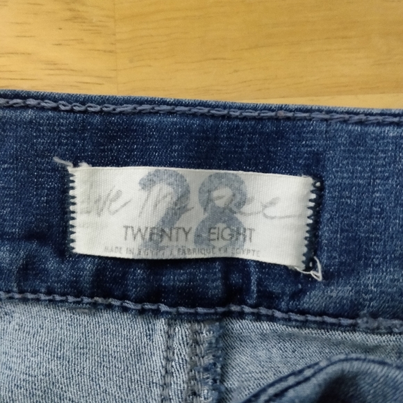 GUC FREE PEOPLE FEEL ALRIGHT SKINNY JEANS IN SIZE 28 INDIGO BLUE - Picture 5 of 8